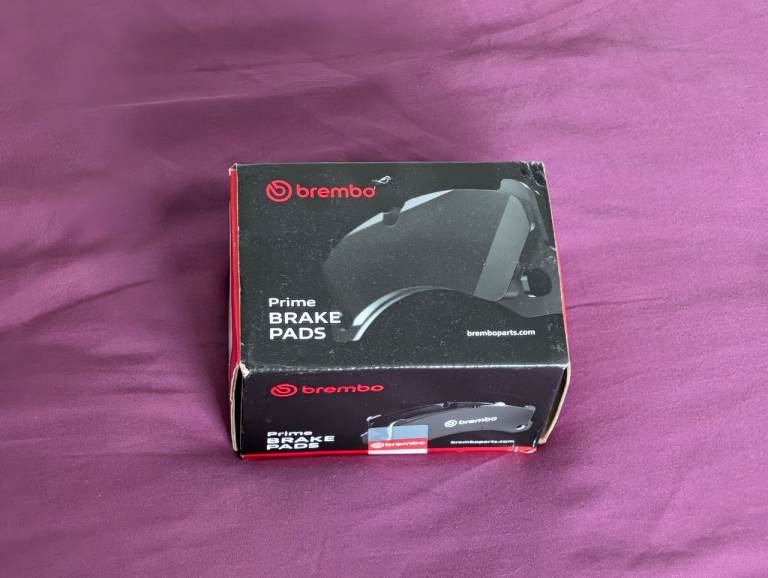 Brembo brake pads New In Box Never Used for VW Passat B7, Audi Q3 (11-20) & Seat Alhambra.