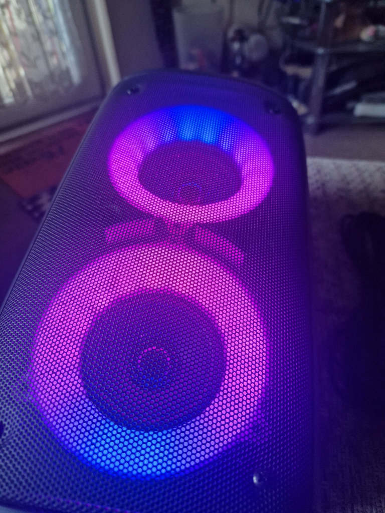 RGB LIGHT SPEAKER 