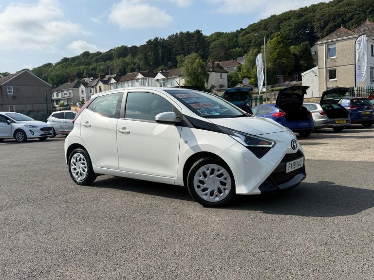 2019 Toyota AYGO 1.0 VVT-i X-Play 5dr HATCHBACK Petrol Manual