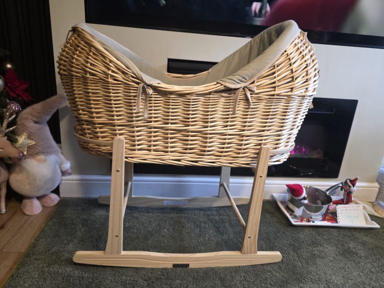 Moses basket (clair de lune)