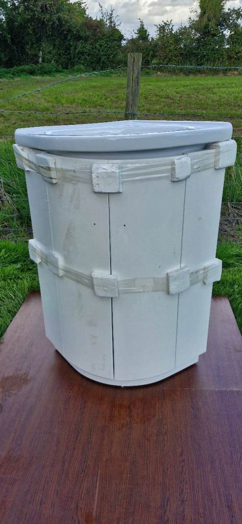 White Corner Basin with Vanity Unit & Corner Mirror Unit