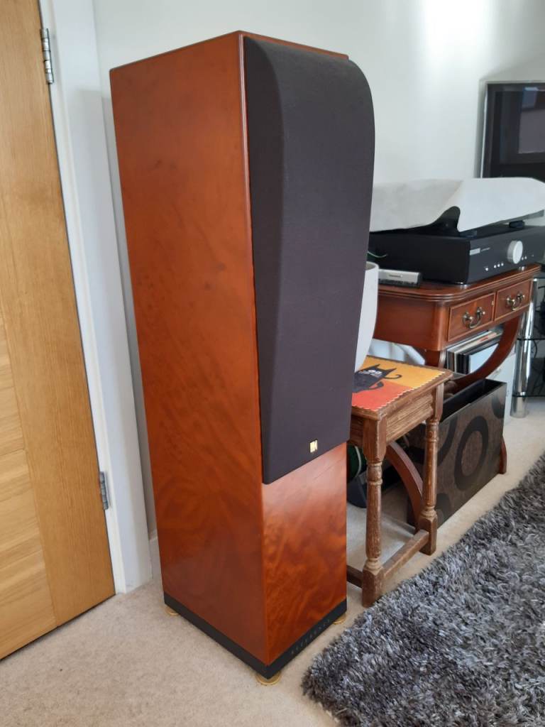 KEF Reference model 2 high-end floorstanding loudspeakers