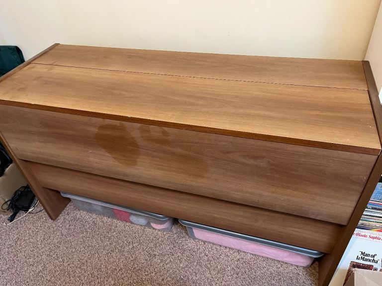 Wooden knitting machine cabinet 