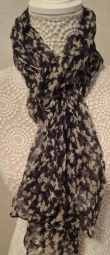 Women's Navy & Beige Scarf NEW *Mother's Day 🎁*