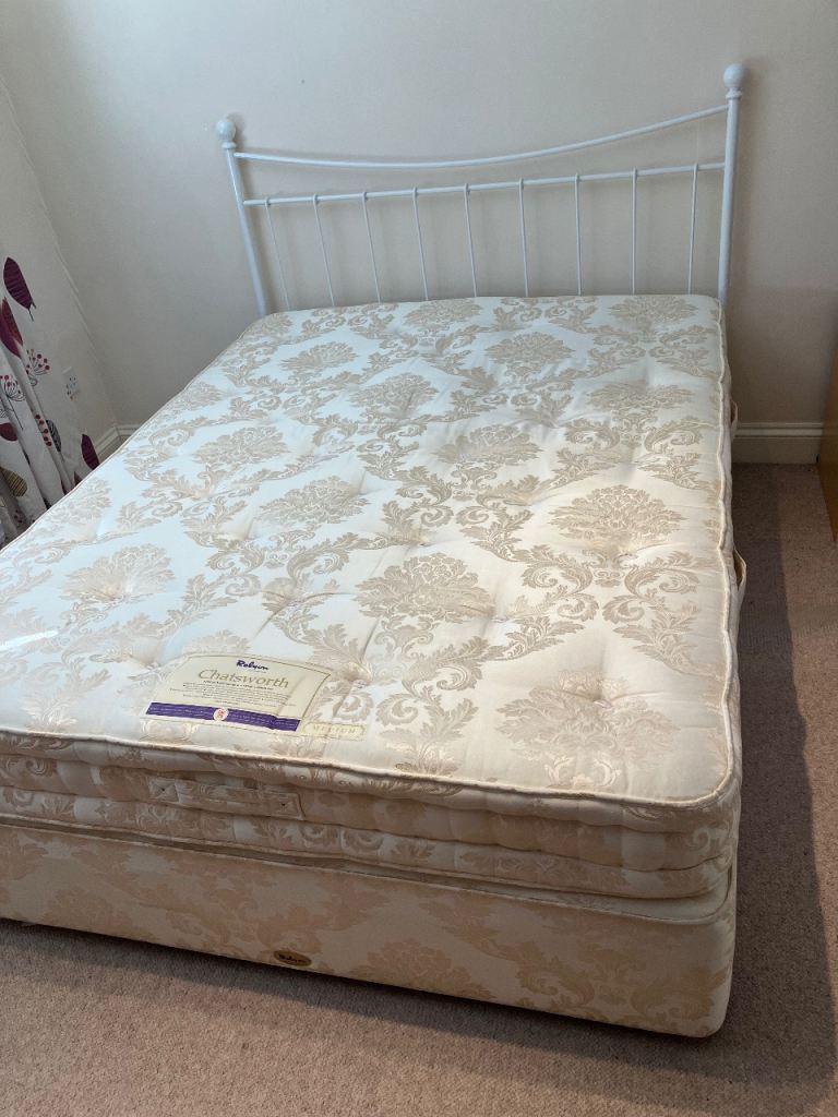 King size Mattress and Divan Base – Good Condition