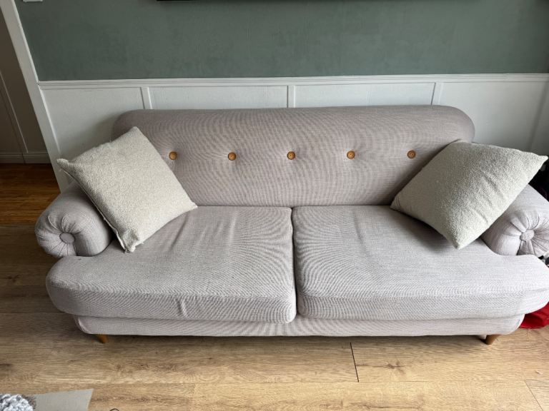 DFS £900 Cream Beige Sofa