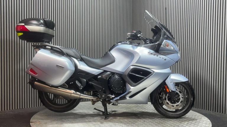 Triumph Trophy 1200 SE 2014 32K FULL LUGGAGE LONG MOT WARRANTY 1200CC
