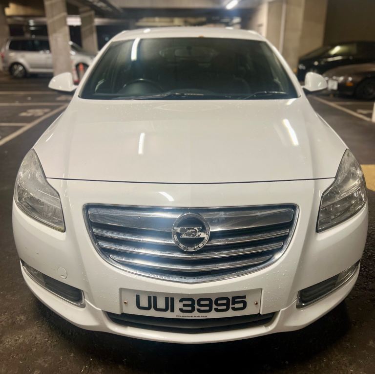 Vauxhall, INSIGNIA, Hatchback, 2012, Manual, 1956 (cc), 5 doors