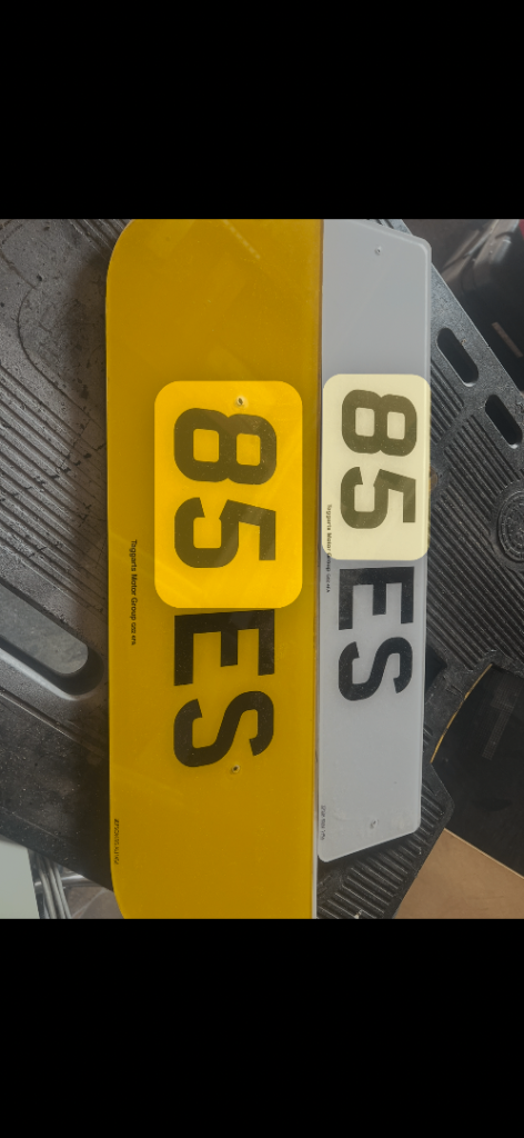 Private plate 85 ES
