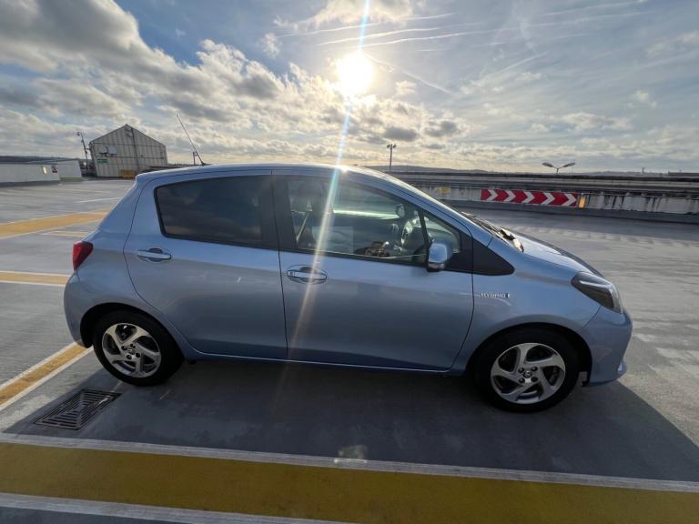 2016 Toyota Yaris 1.5 Hybrid Icon 5dr CVT HATCHBACK Petrol/Electric Hybrid Automatic