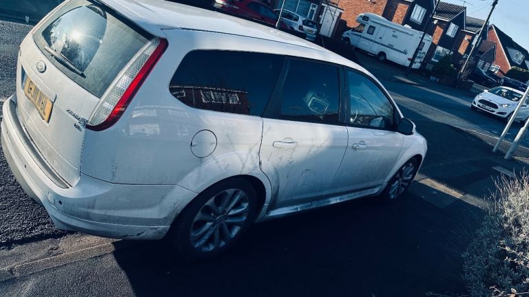 Ford, FOCUS, Estate, 2011, Manual, 1798 (cc), 5 doors