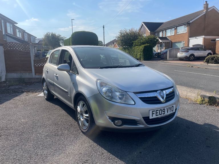 Vauxhall Corsa Design 1.4 Automatic 