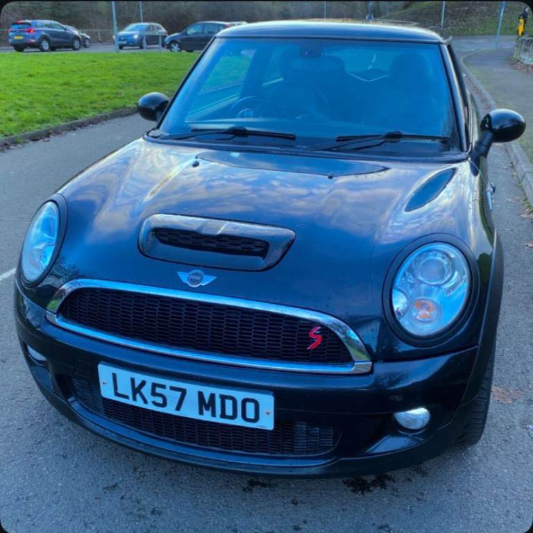 MINI S AUTOMATIC R56 pan roof SOUND system Amzing SATNAV