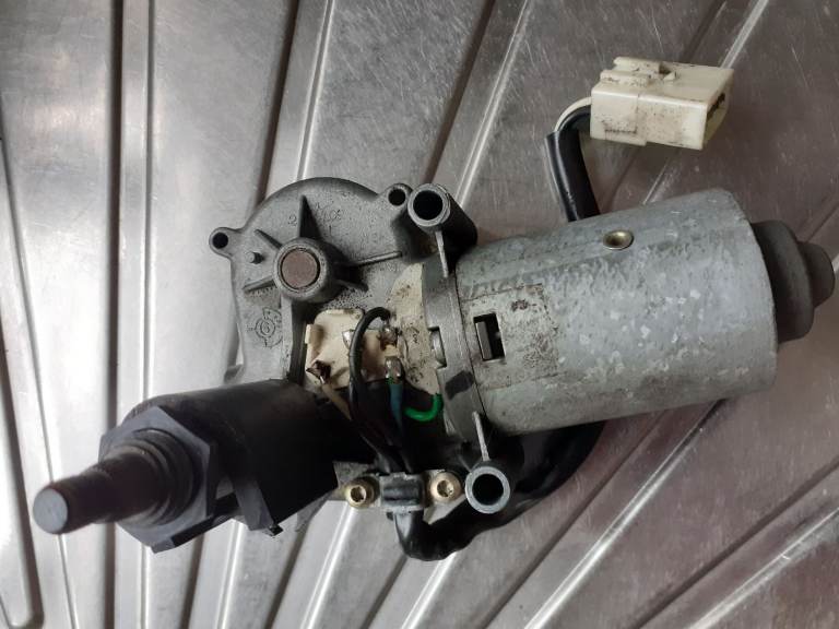 BOSCH 0 390 216 747 Wiper motor