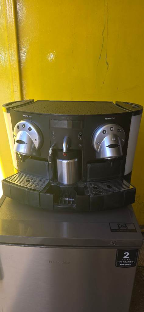 Nespresso Gemini CS220 Pro Commercial Coffee Machine