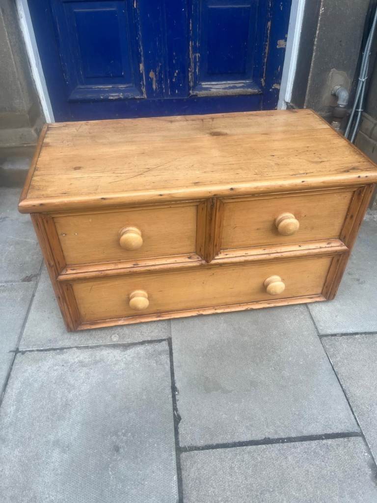 Retro Coffee table with storage   Unique coffee table that opens up from the top
