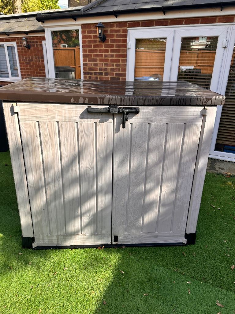 Keter Garden Shed / Storage Box – Excellent Condition