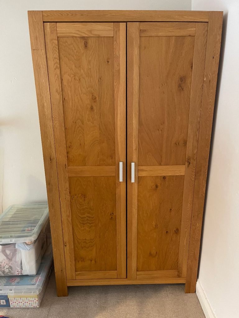 Oak wardrobe large solid excellent condition