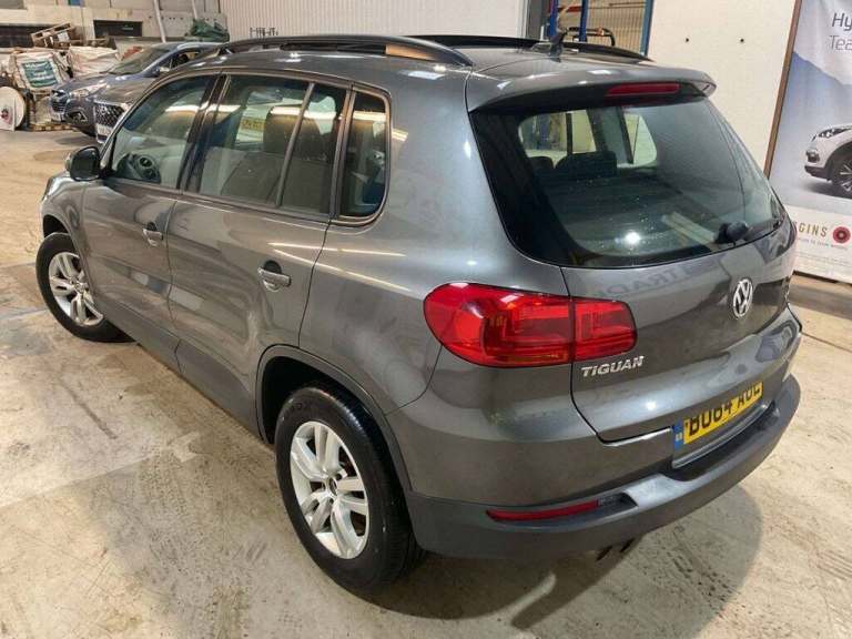 2014 Volkswagen Tiguan 2.0 TDI BlueMotion Tech S SUV 5dr Diesel Manual 2WD Euro 5 (s/s) (110 ps) ...