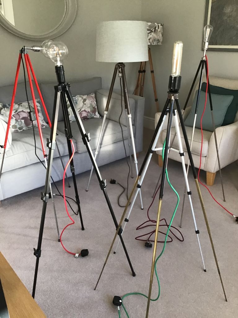 A VARIETY OF RETRO TRIPOD LAMPS 