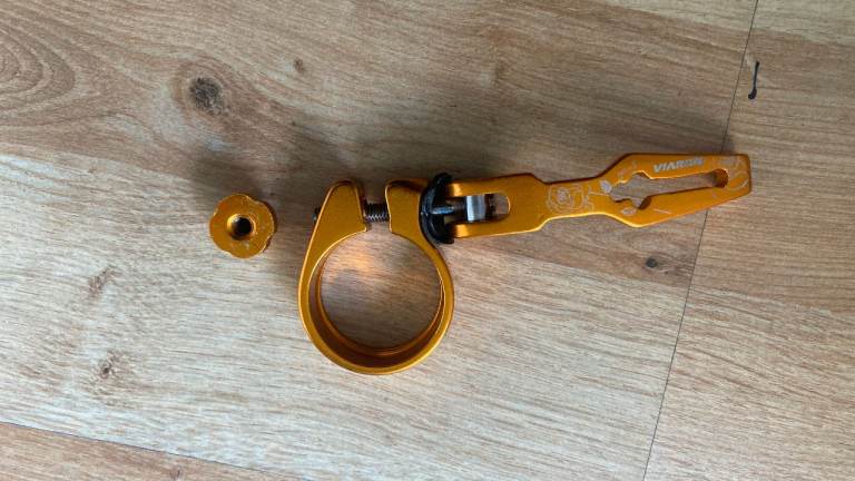 31.8MM Seatpost Clamp, Durable Ergonomic 3D Forging Technology Seatpost Clamp
