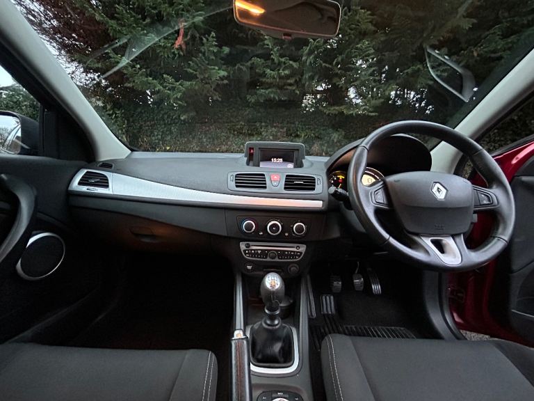 Renault, MEGANE, Hatchback, 2010, Manual, 1461 (cc), 5 doors