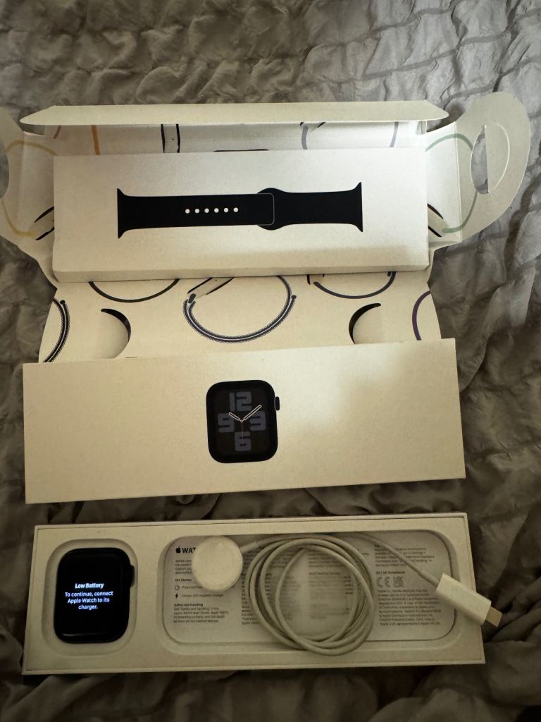 Apple Watch SE 2nd gen 44mm