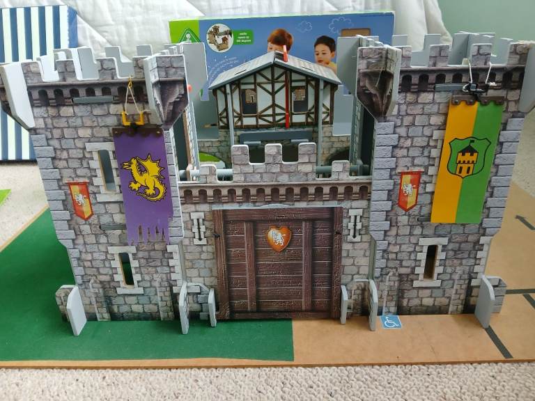 Wood Early Learning Castle Play Castle with a set of Playmobil knights etc – Good Condition