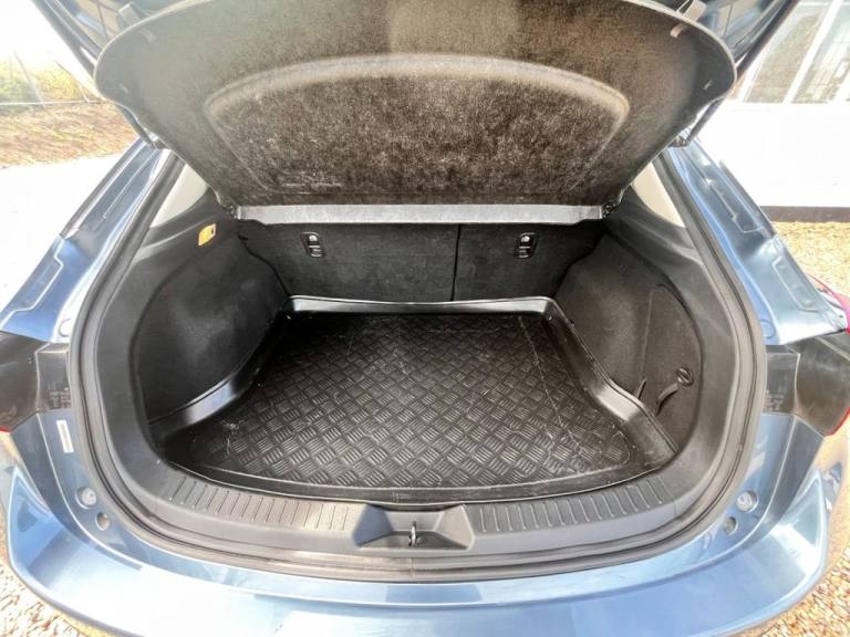 2015 65 MAZDA MAZDA3 2.0 SKYACTIV-G SPORT NAV HATCHBACK 5DR PETROL MANUAL EURO 6