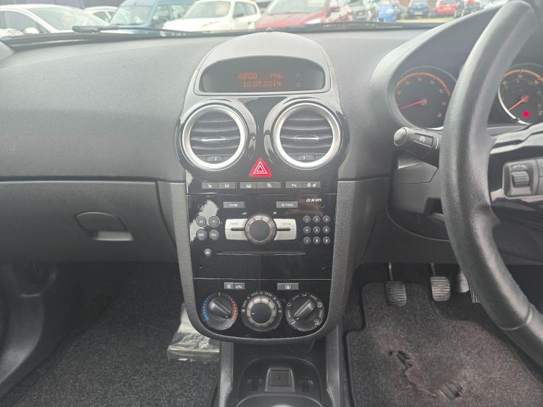 2015 Vauxhall Corsa 1.4 16V SE Euro 5 5dr HATCHBACK Petrol Manual