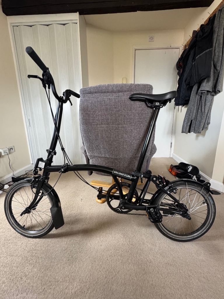 Brompton Folding Bike Black – Immaculate Condition