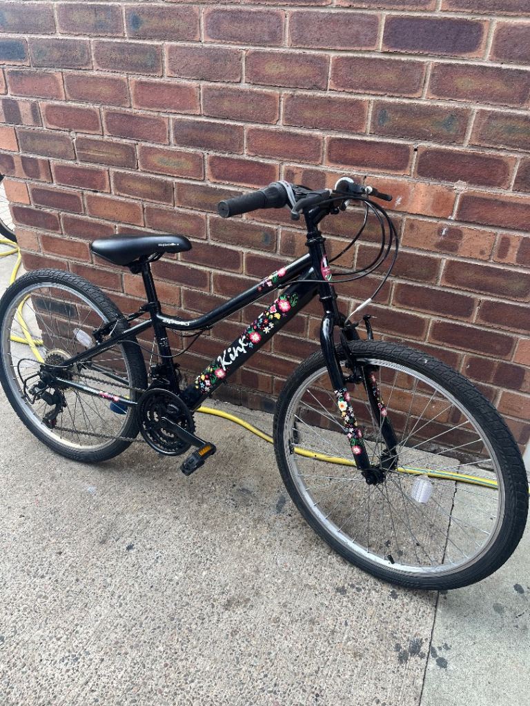 Girls kinx 24-inch Wheel Mountain Bike - Black, Good Condition