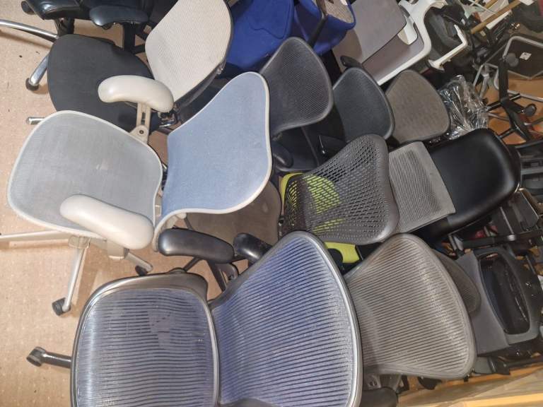 Herman miller steelcase orangebox and contessa ergonomic office and gaming chairs (100 available)