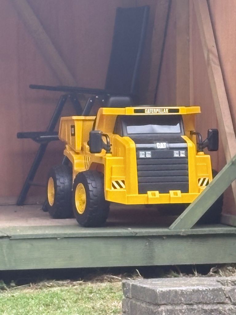12v Caterpillar CAT Dump Truck Toy – Yellow, NEW