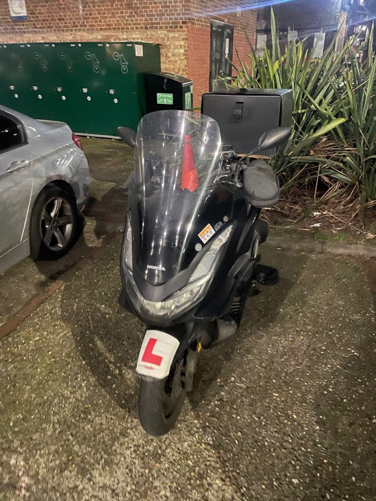 Honda, PCX, 2022, 125 (cc)