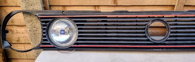VW POLO (Coupe) front grill