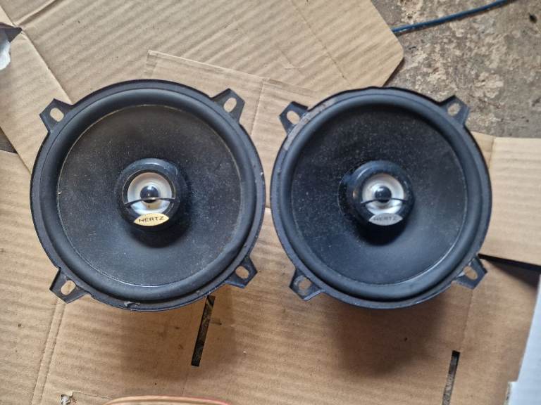 HERTZ DCX 130.3 SPEAKERS - 5.25 INCH