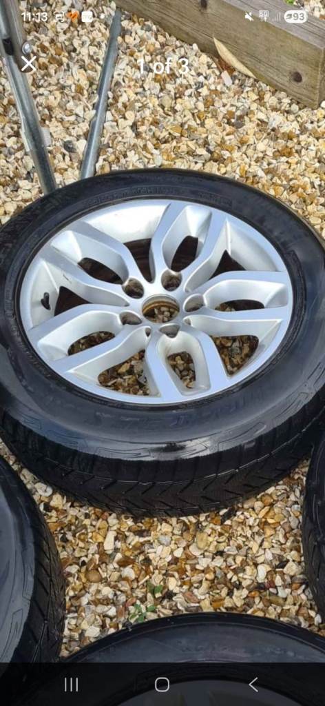 BMW X3 WHEELS WITH SNOW TYRES  220/60 R17