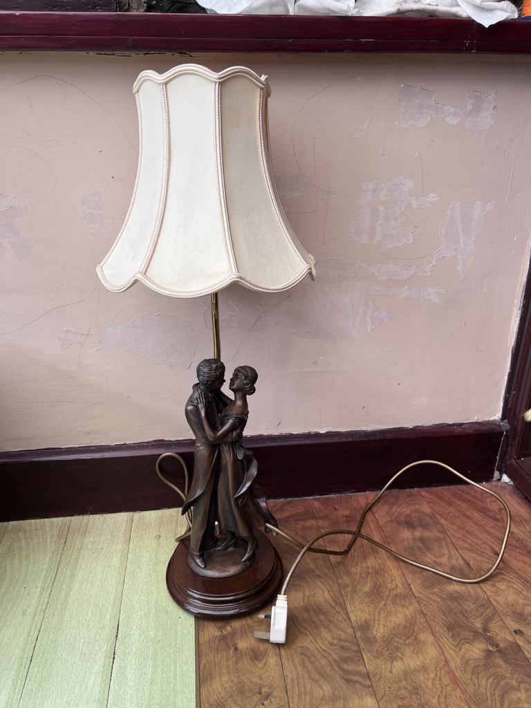 Aristocraft Bronze Lamp The Kiss 