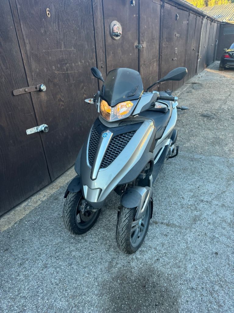 Piaggio, MP3, 2011, 278 (cc)