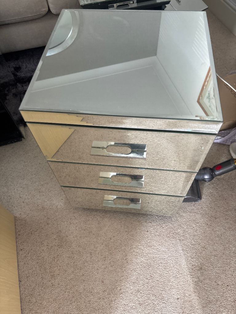 Mirrored bedside draws