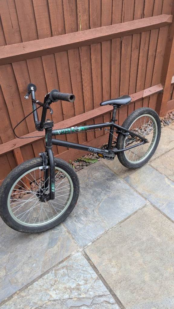 BMX bike boys very good condition 