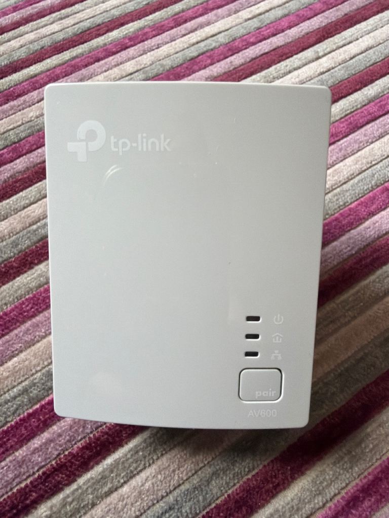TP-Link AV600 Powerline Adapter – White, Good Condition