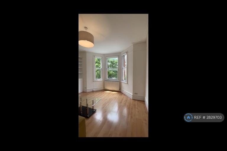 2 bedroom flat in Essendine Road, London, W9 (2 bed) (#2829703)