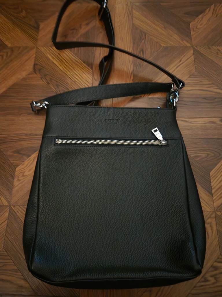 Osprey London black bag