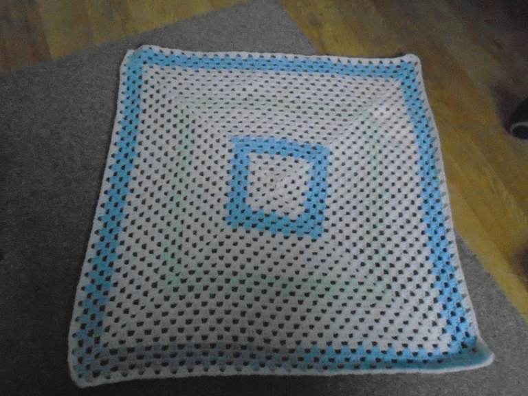 New Hand Made Crochet baby Blanket approx 25 inch square