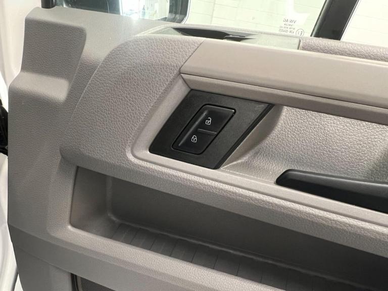 2024 Volkswagen Crafter 2.0 TDI 140PS Commerce High Roof Van PANEL VAN DIESEL Manual