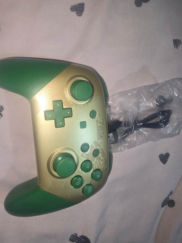 Zelda Edition Gaming Controller – Green & Gold, As Good As New
