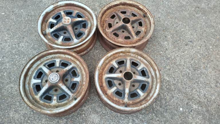 mgb midget mg etc 14'' x 6j steel Rostyle wheels rims barn find