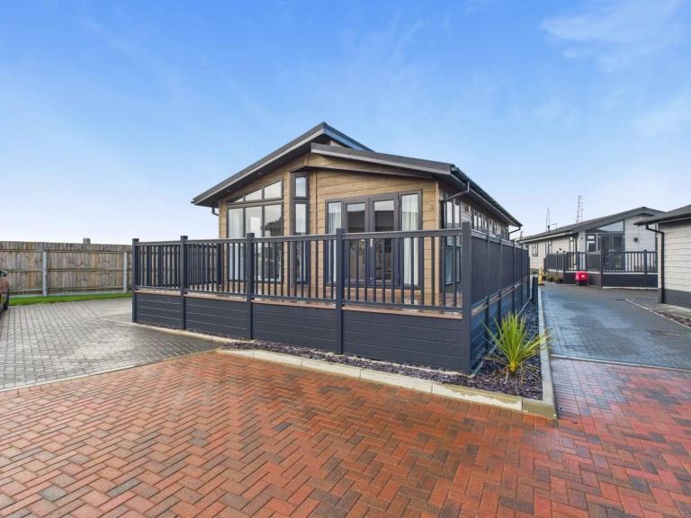 Omar Alderney in Norwich  - Lodge / Caravan 